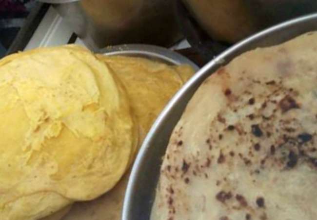 The basic of Mauritian food: dholl puris and faratas Mauritian dholl puris and faratas